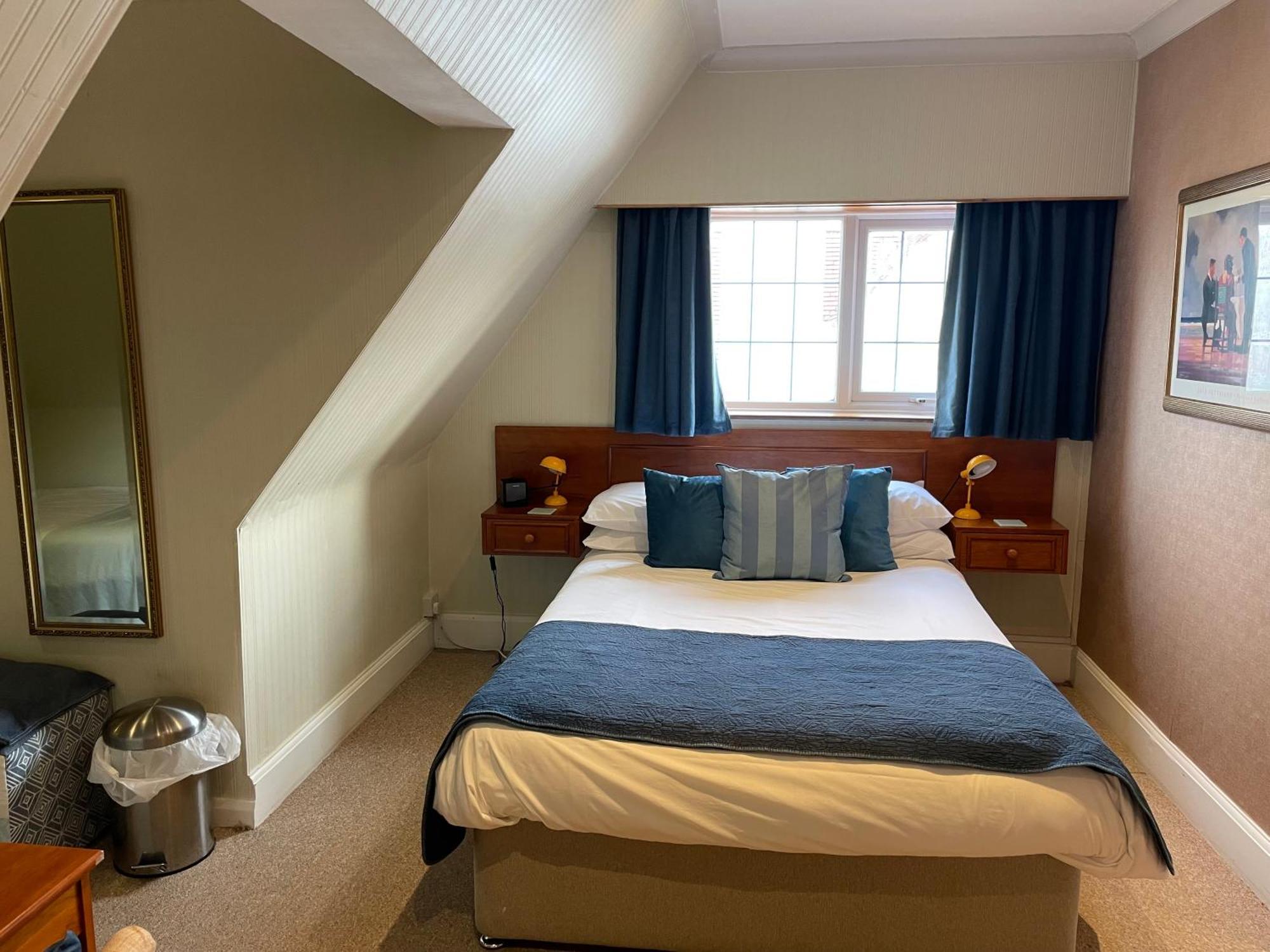 Knights Court Hotell Great Yarmouth Rum bild