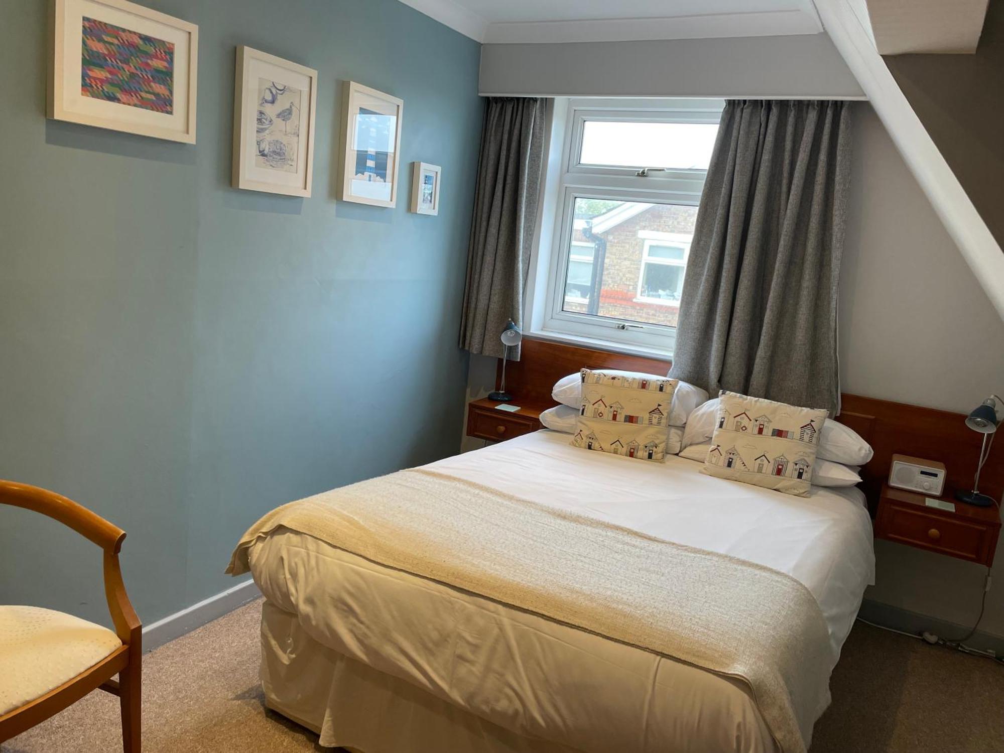Knights Court Hotell Great Yarmouth Rum bild
